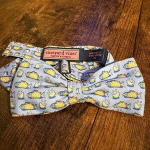 Vineyard Vines boys bow tie